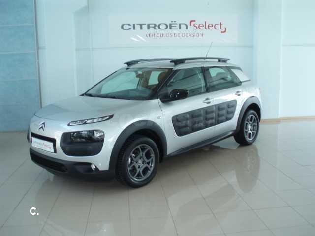 Left hand drive CITROEN C4 CACTUS BlueHDi 100 FEEL FINE SPANISH REG